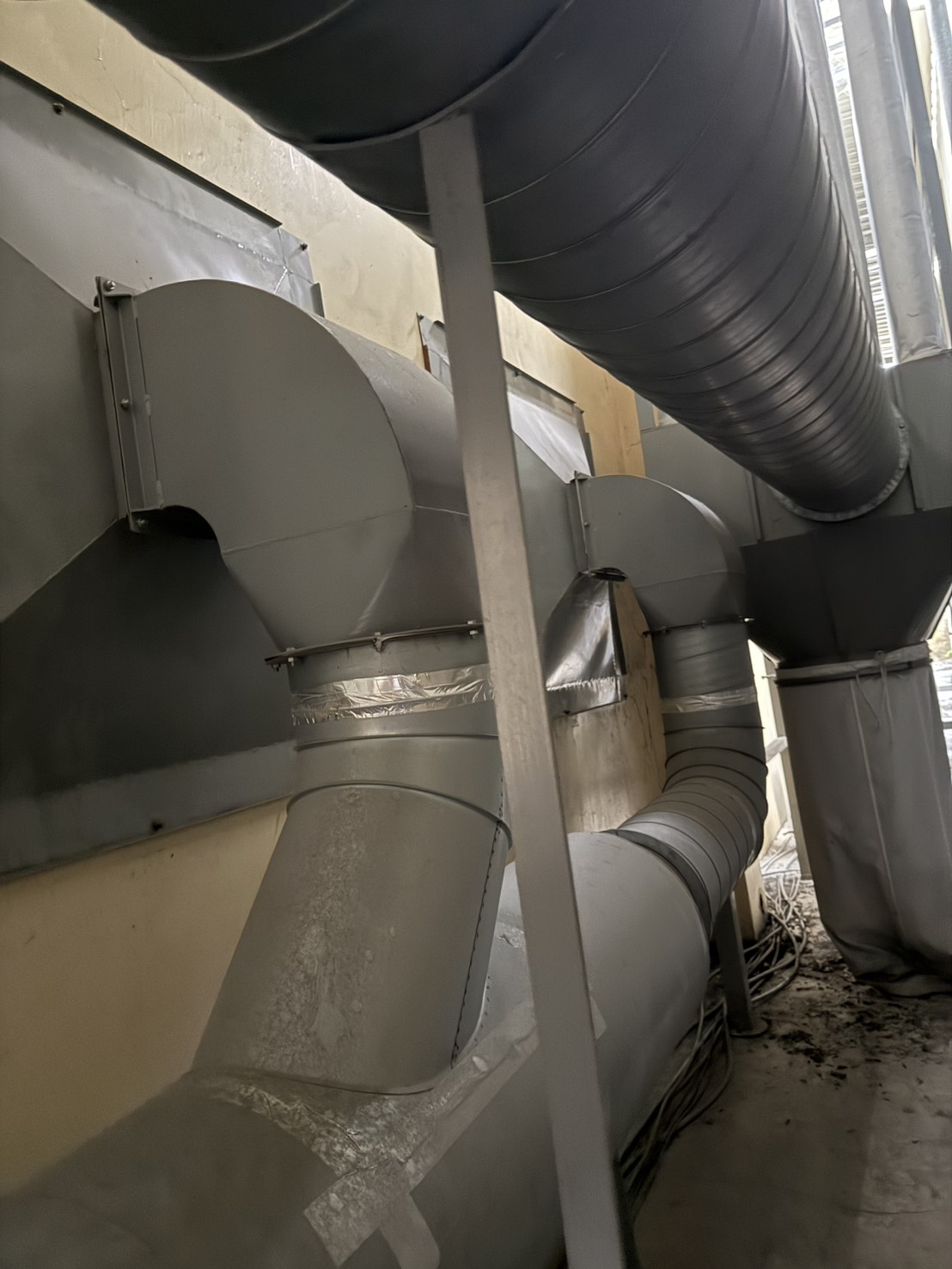 工業抽風設備拆除與搬運，安全規劃到位（exhaust system removal）