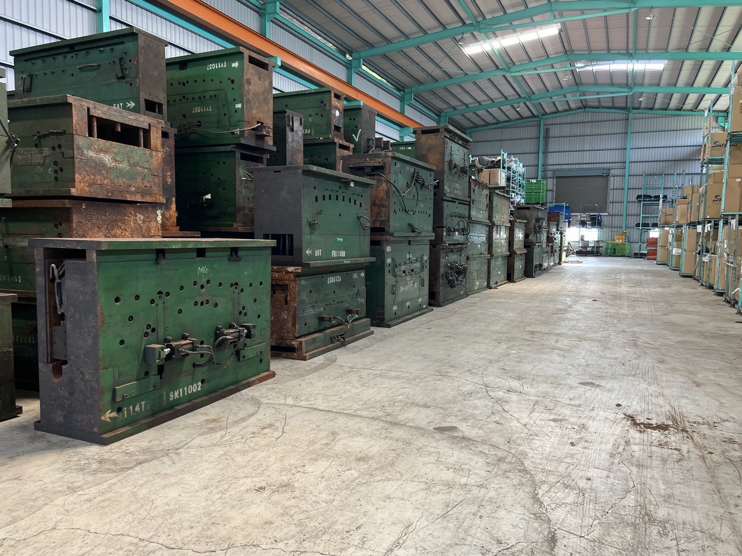 模具報廢吊裝與拆解,直供鋼廠再生(mold disposal)