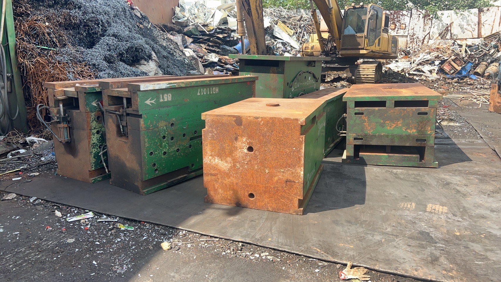 模具報廢吊裝與拆解,直供鋼廠再生(mold disposal)